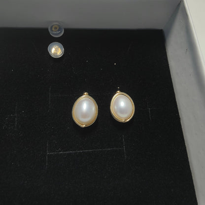 Gold Wire Natural Pearl Earrings B1301