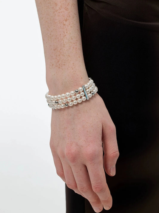 Triple pearl stretch bracelet B2644
