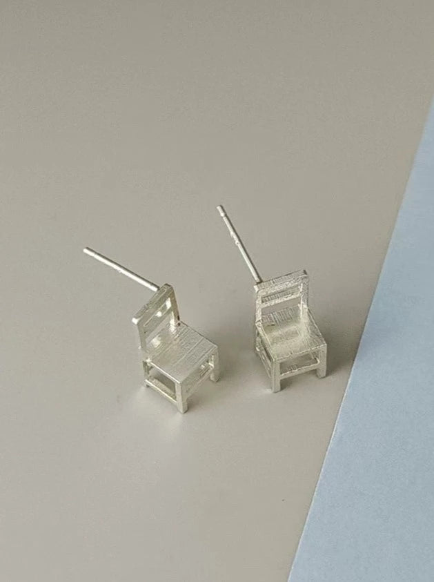 S925 Small square chair earrings B2395