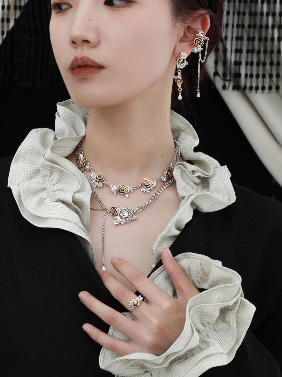 Sunset rose choker necklace B2377