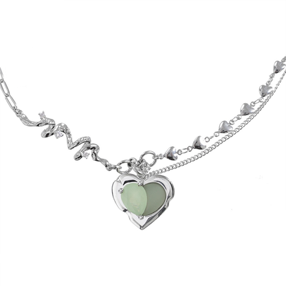 Green heart necklace B1687