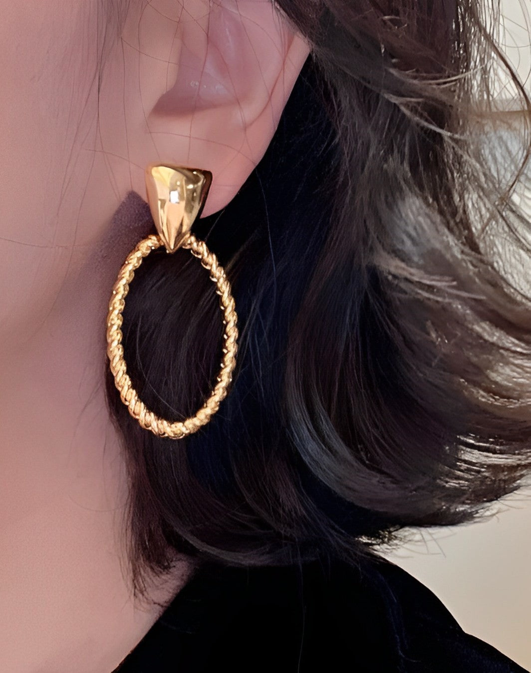 Retro Oval Gold Earrings B1489